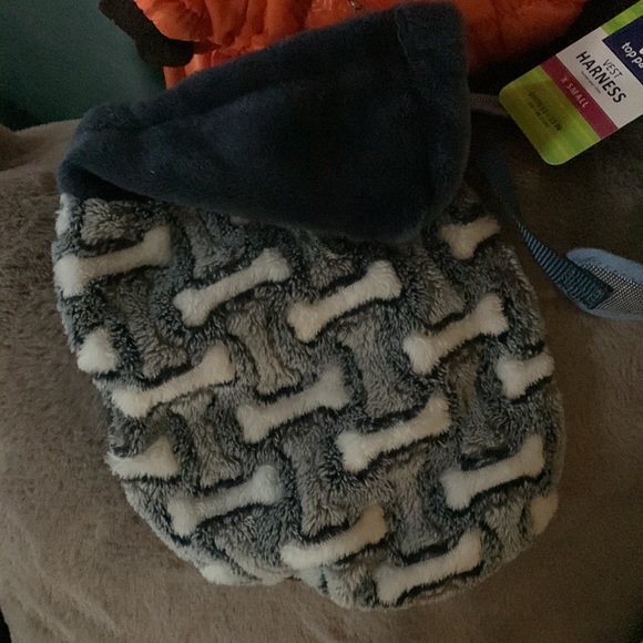 Surprise pet bundles in every size some new or tried on some in wrapping - Picture 11 of 12